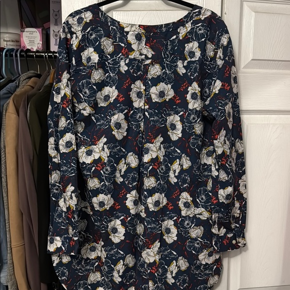 White Long Sleeve Boxy Painters Blouse with pockets - Picture 4 of 5